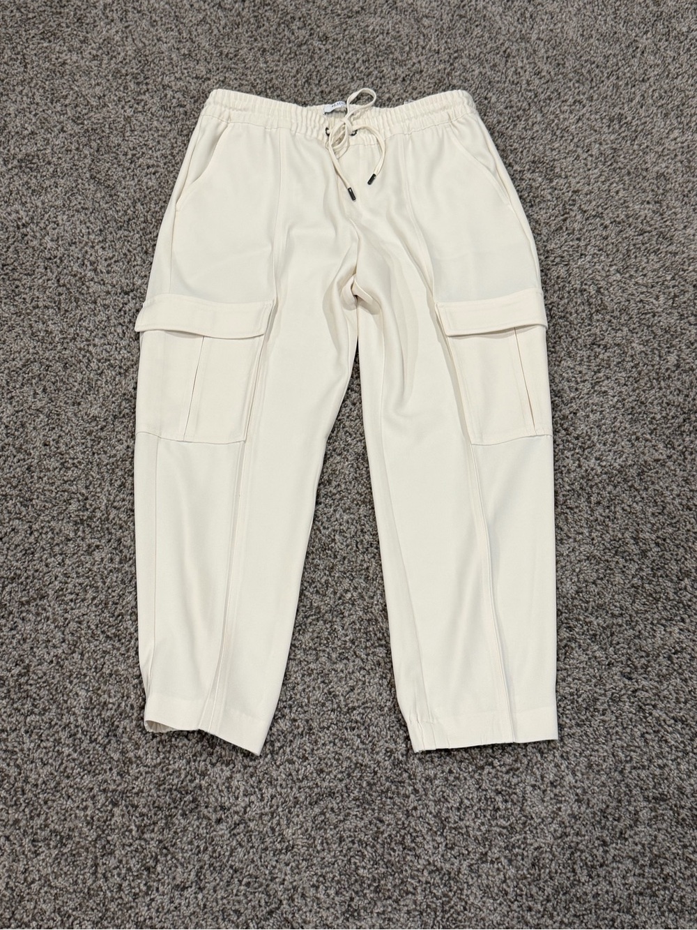 BR Sport jogger pants . Dressy fabric. Size medium. EUC